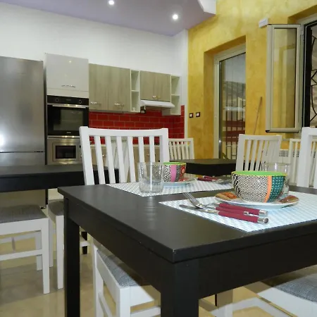 Alojamento de Acomodação e Pequeno-almoço Le Stanze Di Luca Palermo